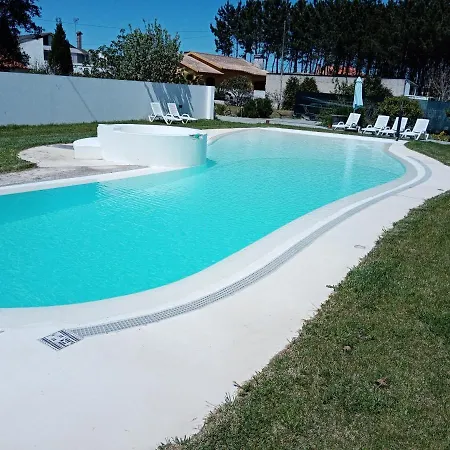 Moradia Rosa Feriehus *